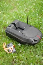 Прикормочний кораблик для риболовлі з GPS та ехолотом Lucky FF-918 з 1 бункером , катамаран - Зображення 2